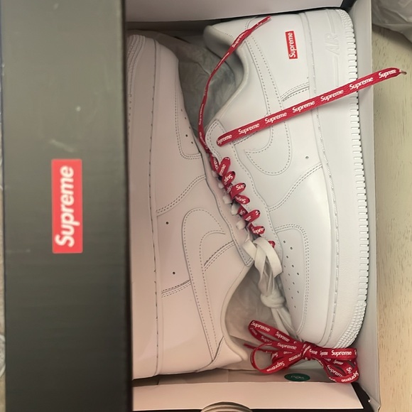 🔥 Supreme x Nike Air Force 1 Low White size US 9.5 style CU9225 - Picture 16 of 17